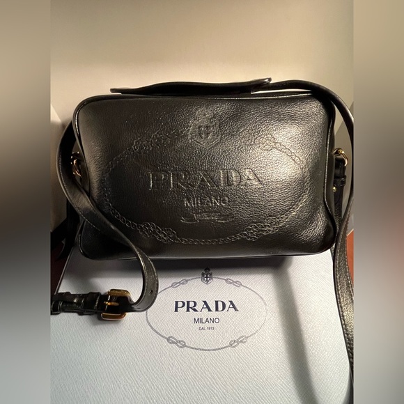 Prada Handbags - PRADA MILANO  (EMBOSSED LOGO) Glace calf Leather Black Shoulder Bag 🎩🎩🎩🎩🎩🎩